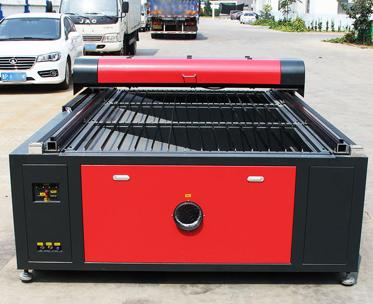 激光切割机厂家，激光雕刻机厂家，实拍